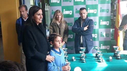 Álvaro, alumno del colegio Palacio de Granda, gana un premio de Golf