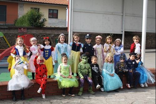 Carnaval en el colegio Palacio de Granda